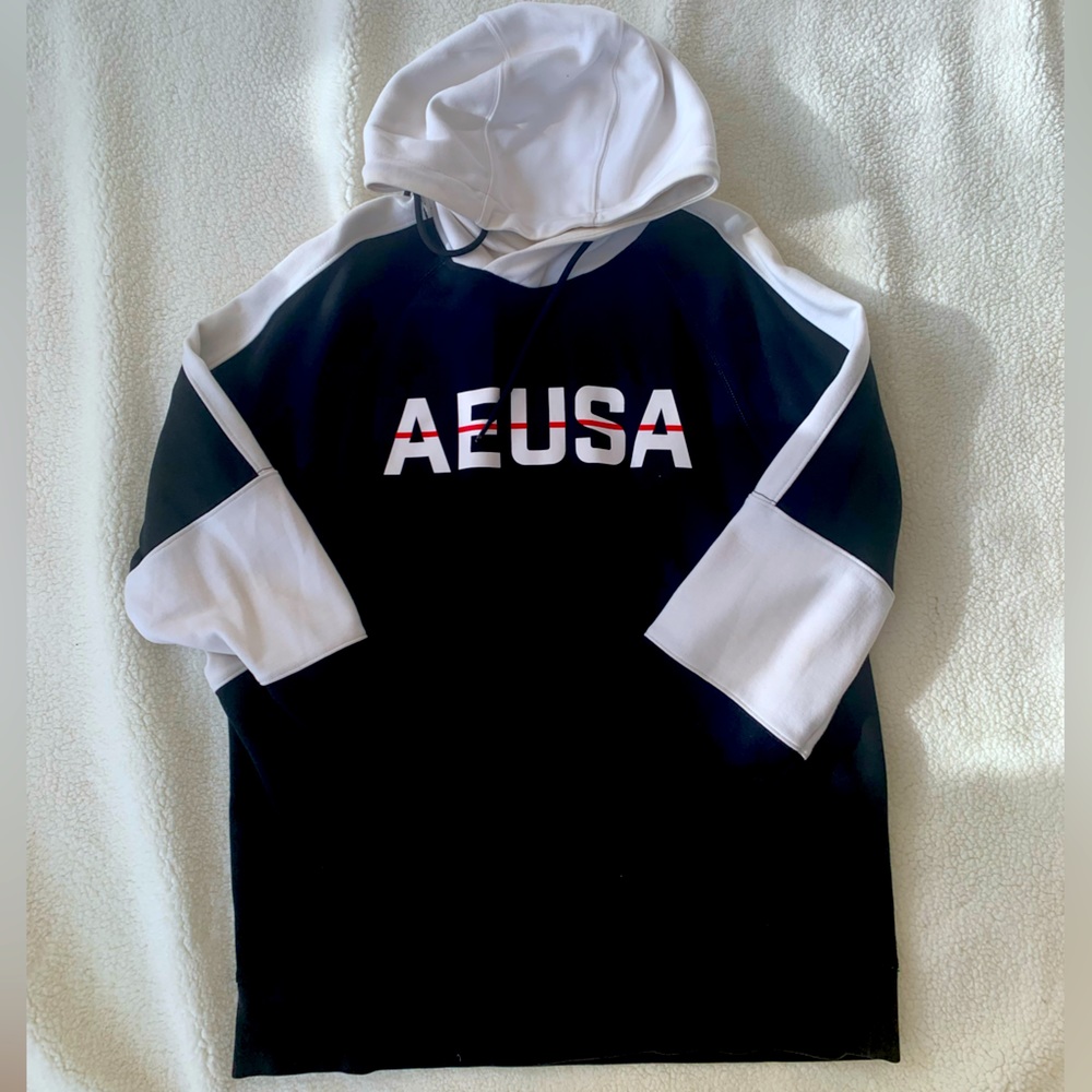 NWOT American Eagle hoodie -Lg